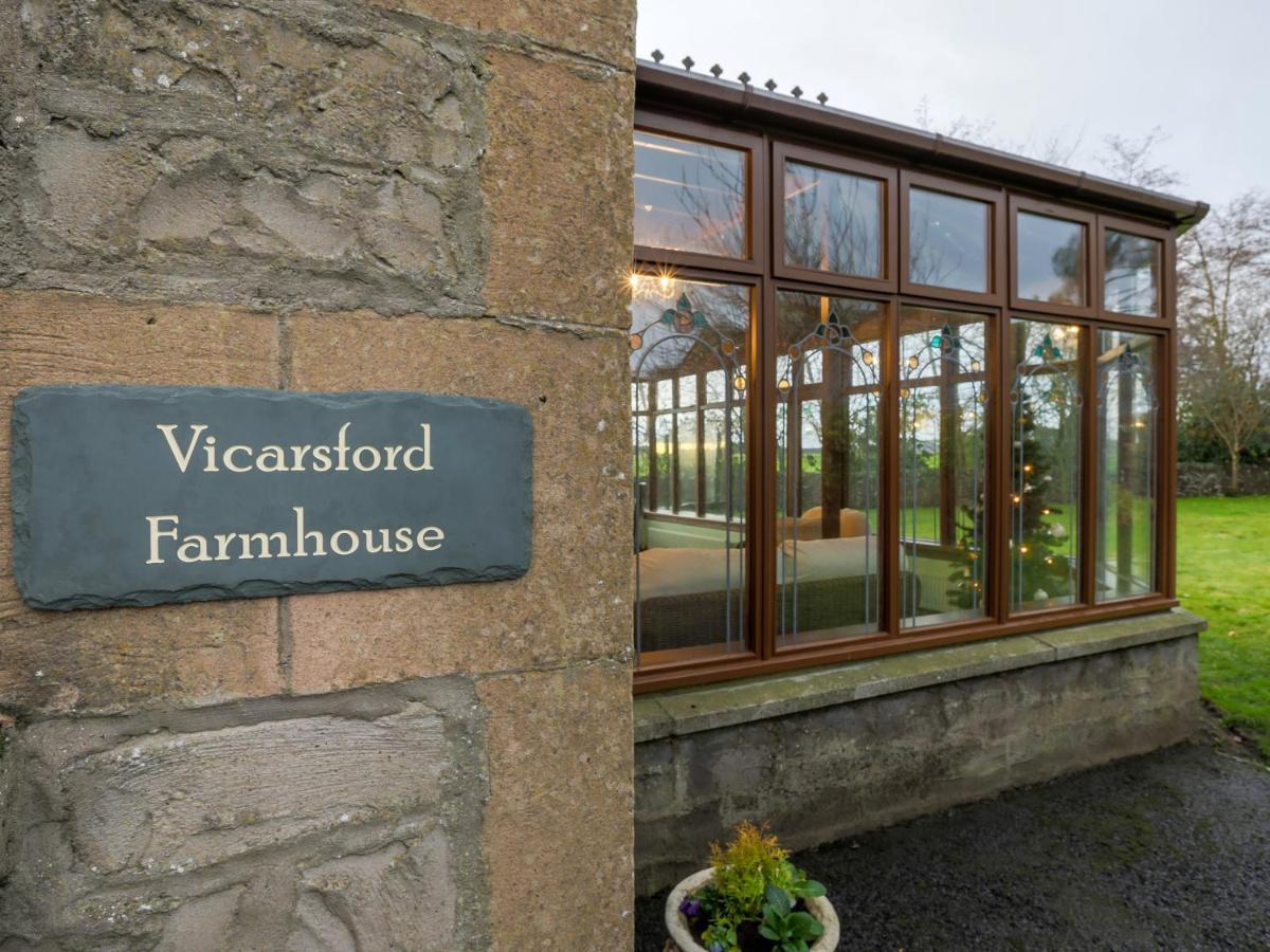 Vicarsford With Hot Tub Leuchars