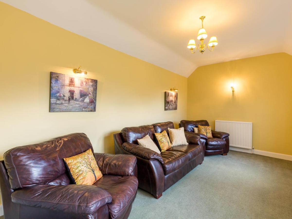 Holiday home Vicarsford With Hot Tub