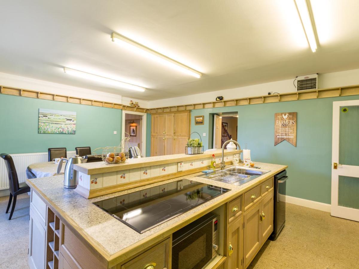 Holiday home Vicarsford With Hot Tub